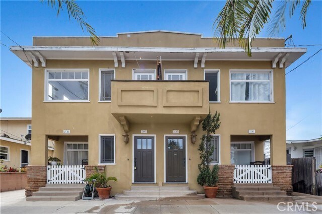Foto del edificio - 2641 S Pacific Ave