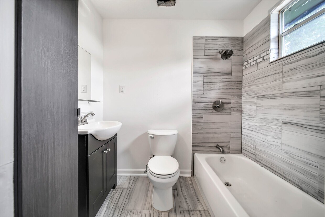 Foto del edificio - 1710 Shelby St