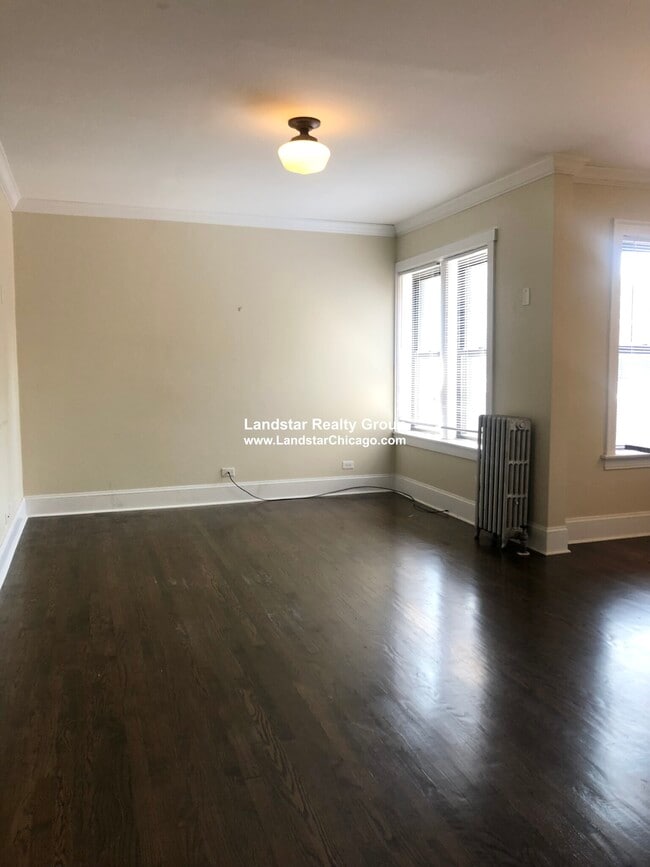 Building Photo - 1364 E 52nd St