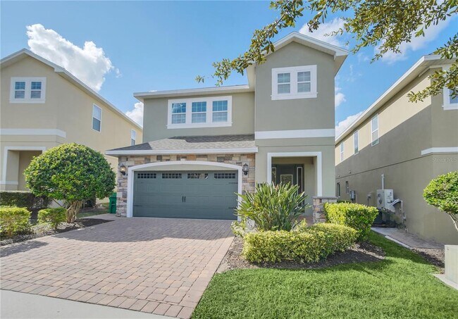Building Photo - 611 Lasso Dr