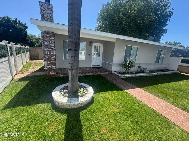 Foto del edificio - 7358 Jumilla Ave