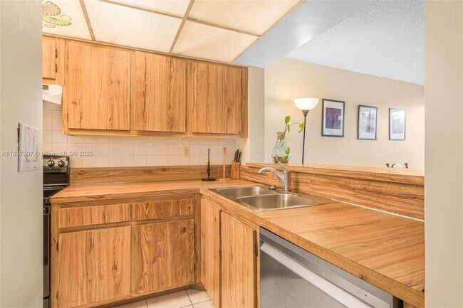 Foto del edificio - 2911 SW 87th Terrace