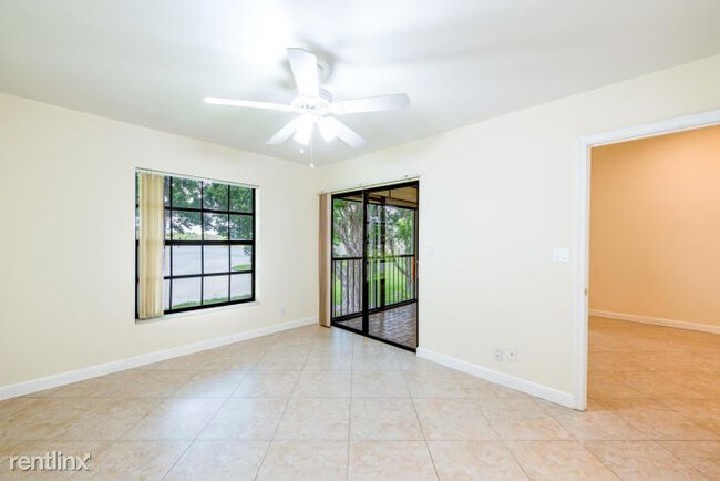 Building Photo - 2900 Olivewood Terrace