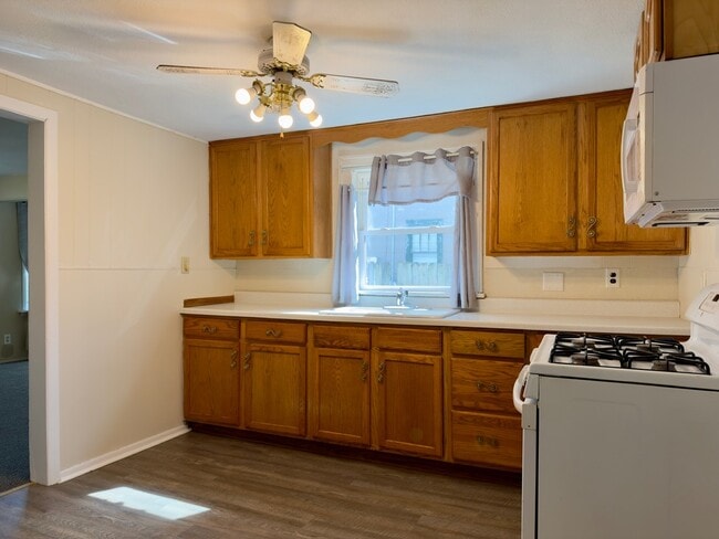 Building Photo - 3129 Lapey St