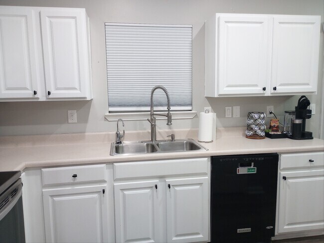 Foto del edificio - 2389 Heritage Park Cir NW