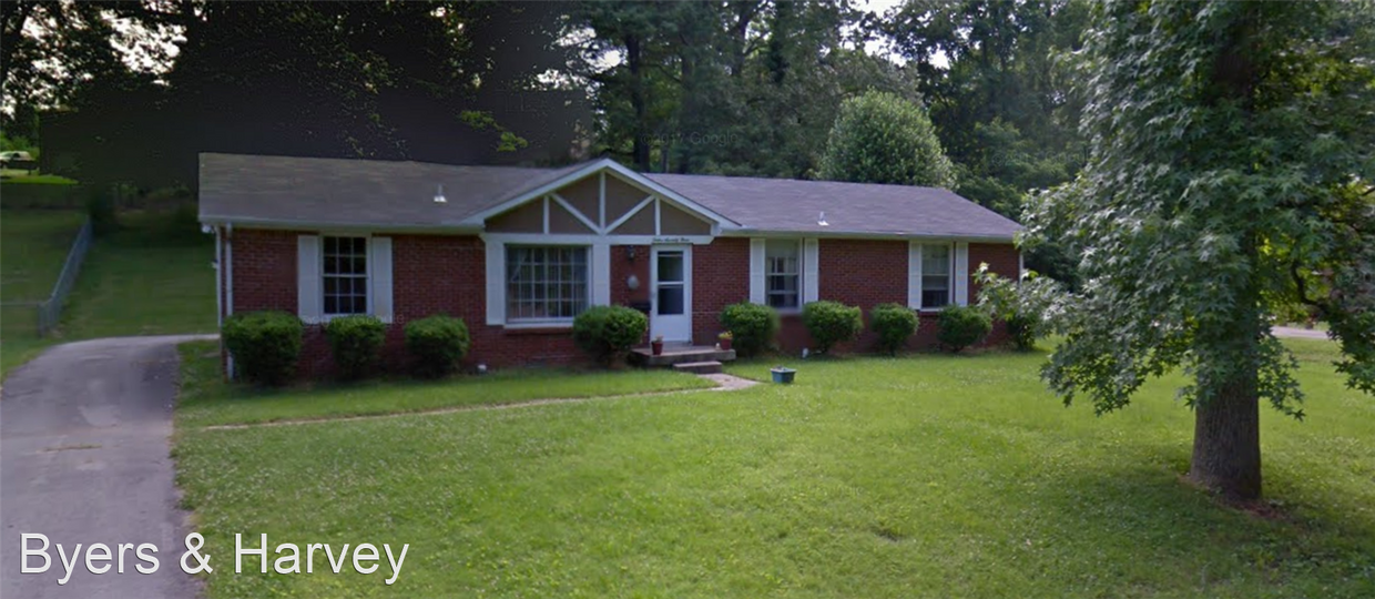 3 br, 2 bath House 1273 Slayden Circle House Rental in Clarksville