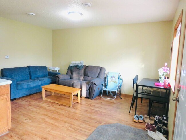 Foto del edificio - 1521 6th St E