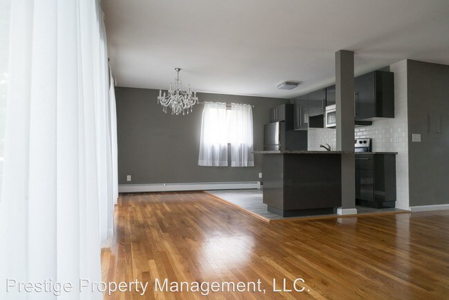Foto del edificio - 2821 Griffiths Ave