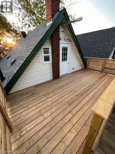 Photo du bâtiment - 27 Strathcona Ave S