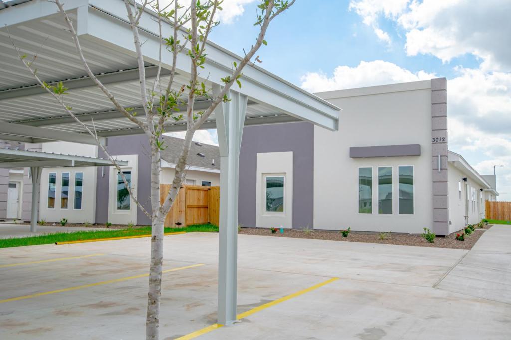 Foto principal - 3012 West Dr
