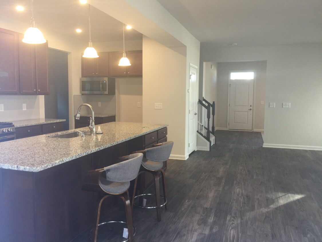Foto principal - 182 Tawny Slope Ct