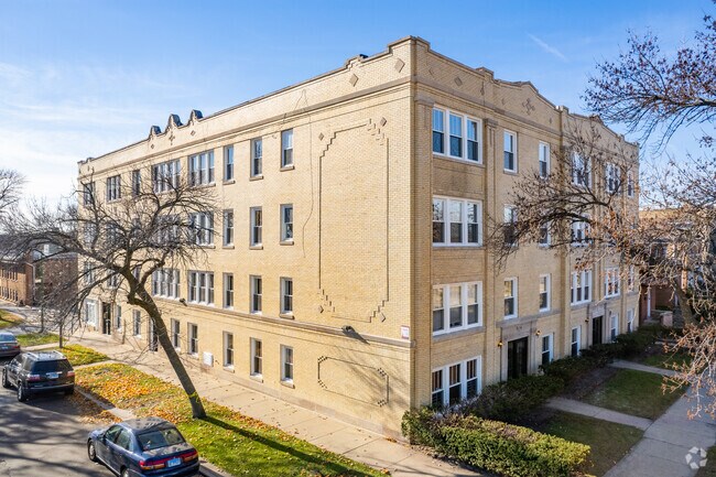 Building Photo - 7224 N Rockwell St