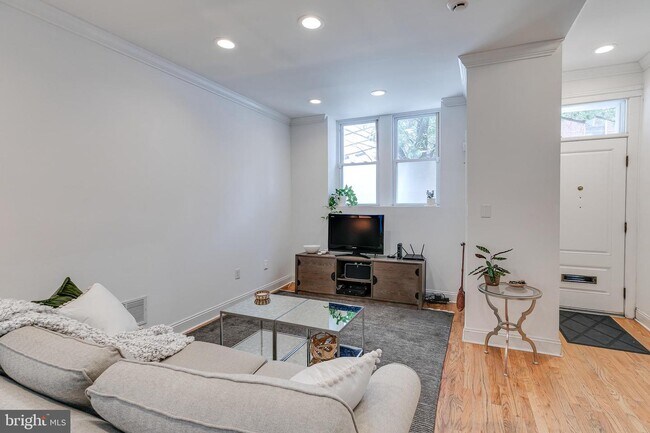Foto del edificio - 618 S 19th St