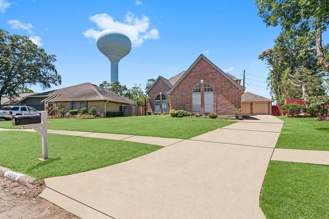 Building Photo - 15606 Fox Springs Dr