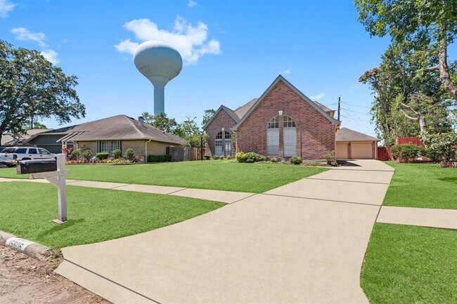 Foto del edificio - 15606 Fox Springs Dr