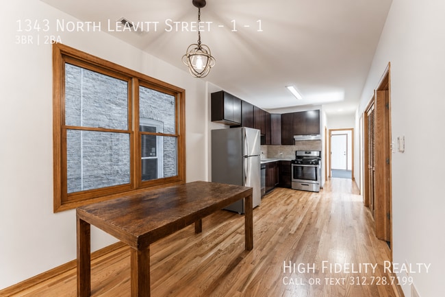 Building Photo - 1343 N Leavitt St