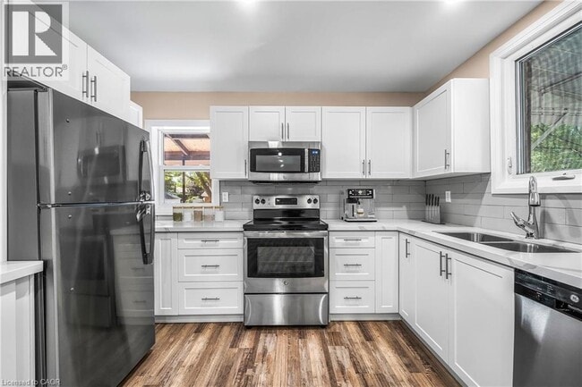 Photo du bâtiment - 77 W 4th St