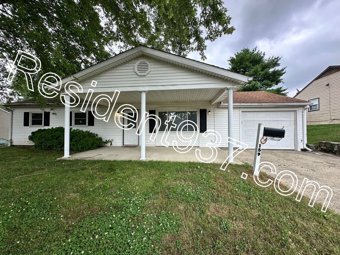 Foto principal - 3 Bed 1 Bath Home