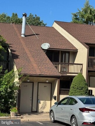 Building Photo - 34 Darien Way