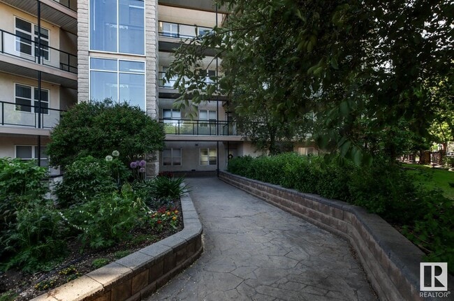 Building Photo - 9503 101 Ave NW