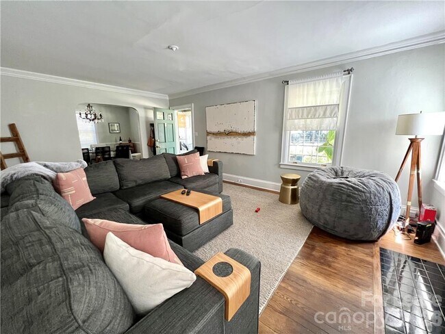 Foto del edificio - 1637 Morningside Dr