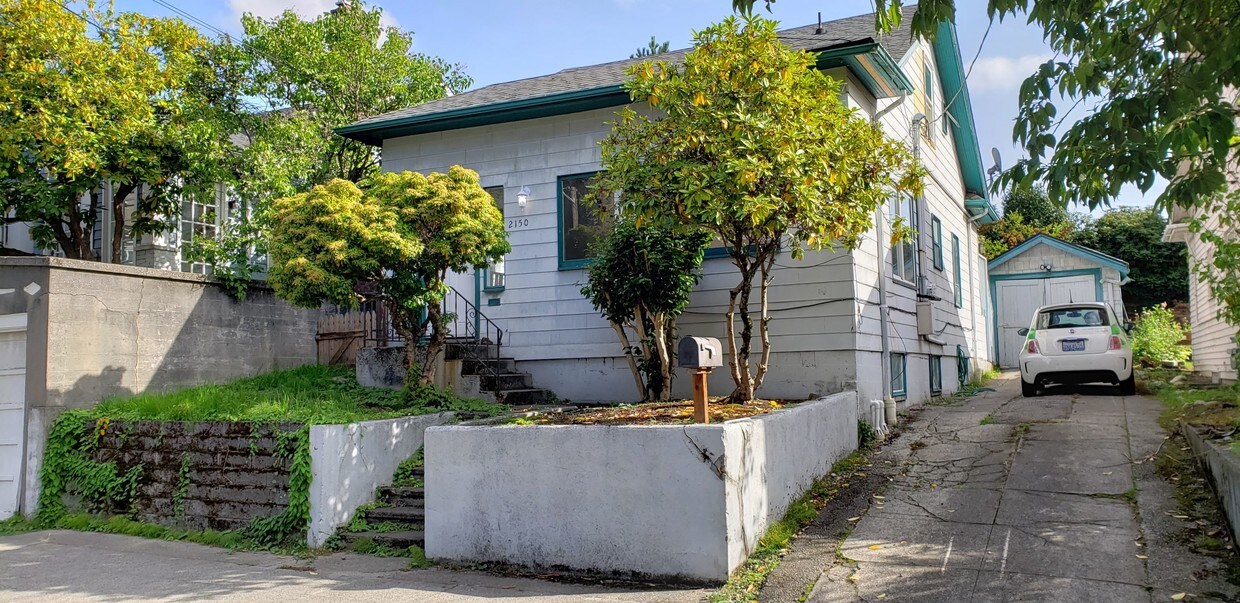 2150 Dexter Ave N, Seattle, WA 98109 House Rental in Seattle, WA