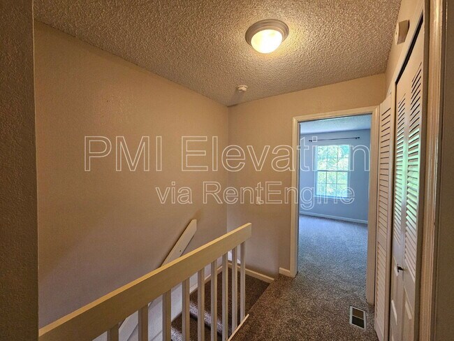 Foto del edificio - 8184 S Fillmore Cir