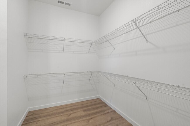Foto del edificio - Now Leasing! Brand New 3 Bed, 2 Bath Home ...
