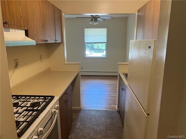 Foto del edificio - 65 Curie Rd