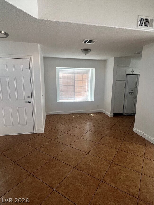 Foto del edificio - 1137 Pleasant Brook St
