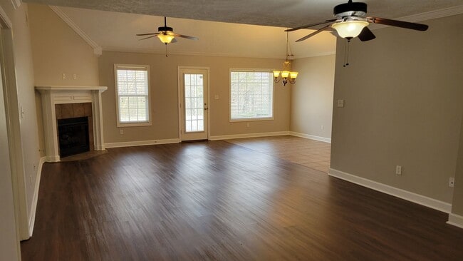 Building Photo - Doublecreek Subdivision