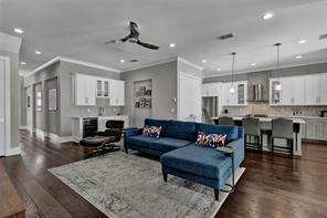 Building Photo - 691 W Swoope Ave