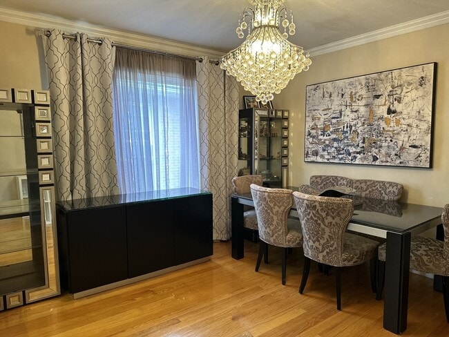 Foto del edificio - 241 Lexington St