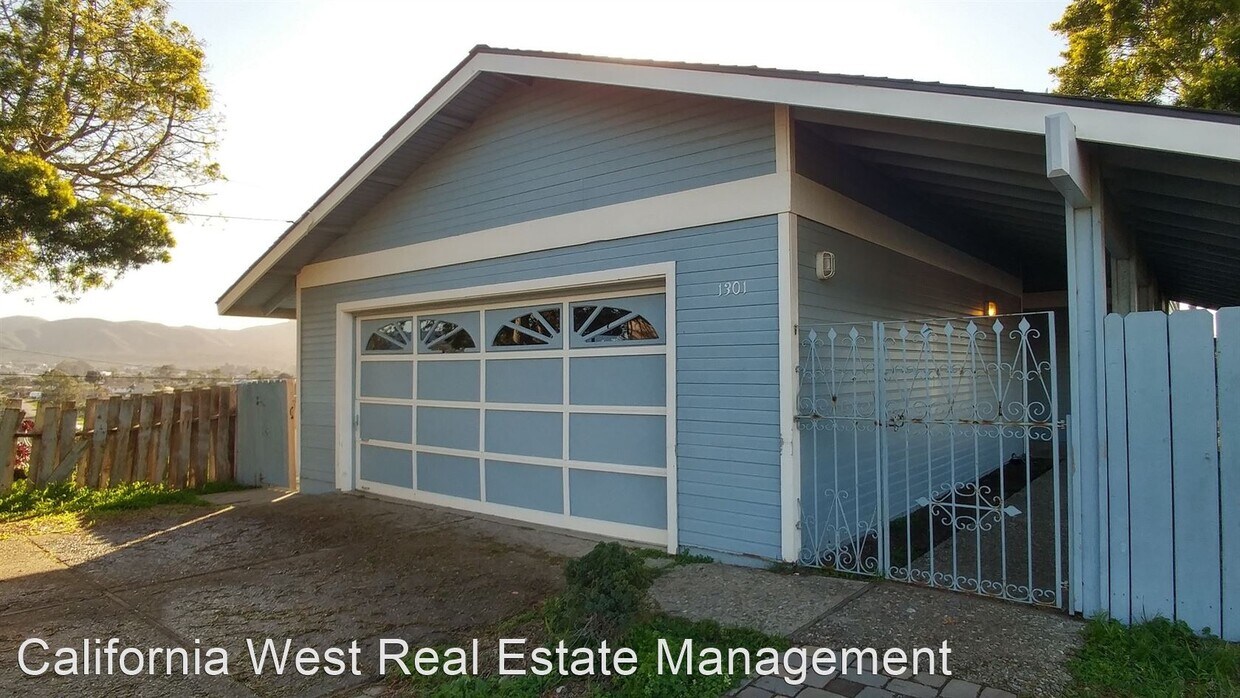 Primary Photo - 3 br, 2 bath House - 1301 15TH STREET