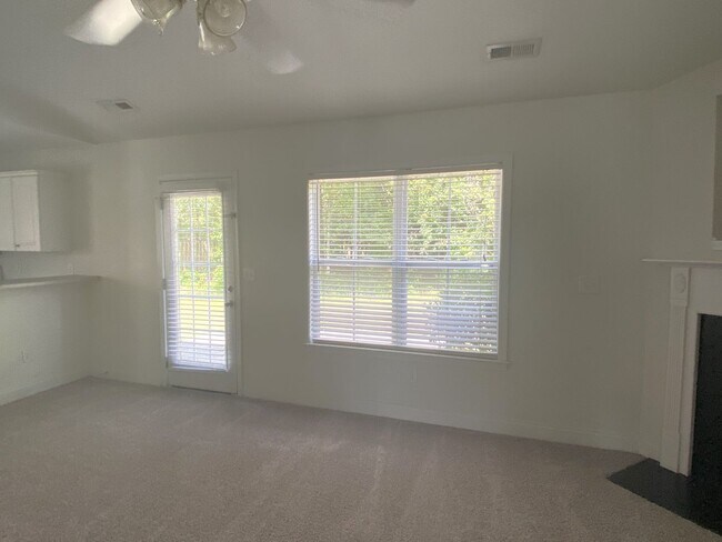 Foto del edificio - 129 S.Palms Drive