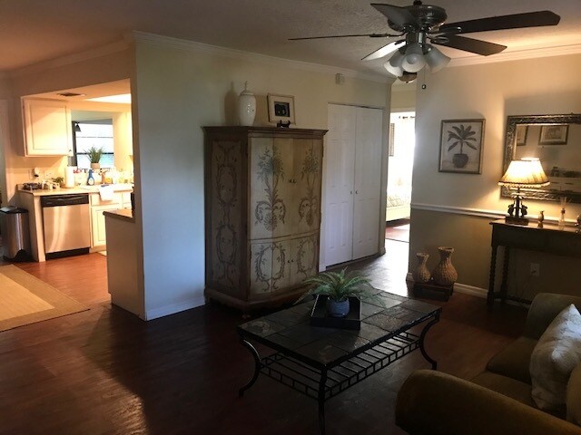 Foto del edificio - 8421 43rd Avenue Dr W
