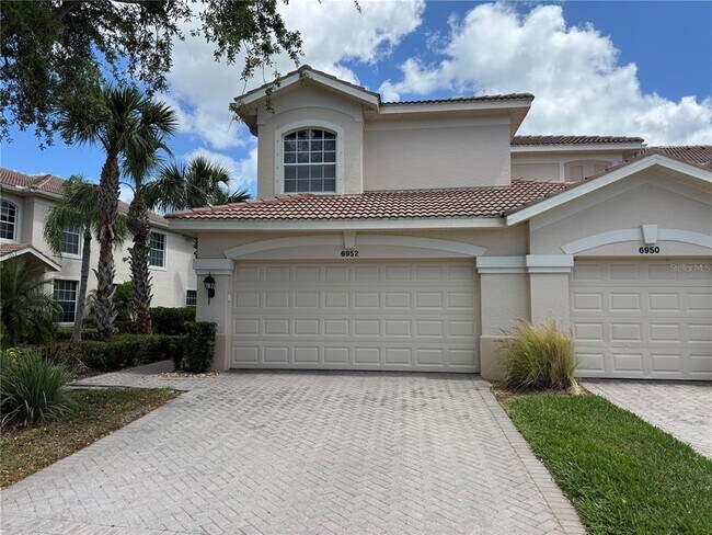 Foto del edificio - 6952 Prosperity Cir