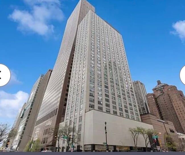 Building Photo - 777 N Michigan Ave