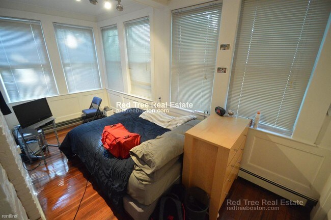 Building Photo - 1 br, 1 bath Apartment - 19 South St Apt 2