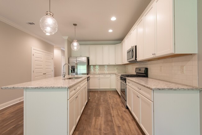 Foto del edificio - New Construction in Rosemary Gate Community