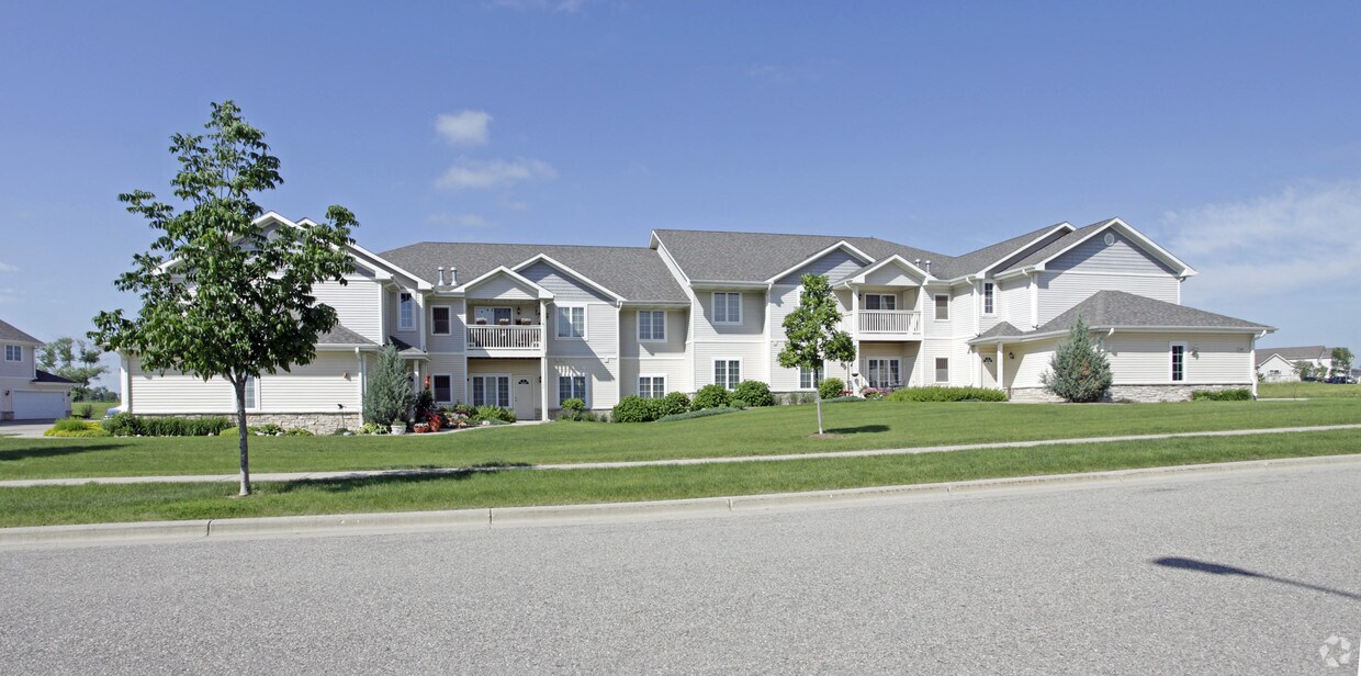 Foto principal - Southwind Prairie Apartments