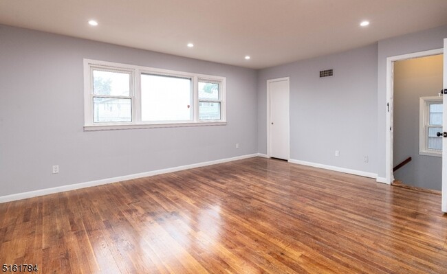 Building Photo - 25 Argyle Terrace