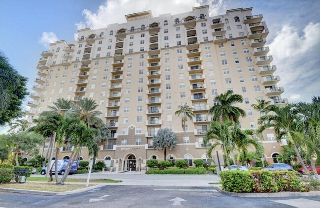 Foto del edificio - 616 Clearwater Park Rd