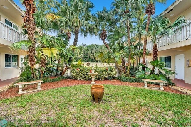 Foto del edificio - 2110 NE 39th St