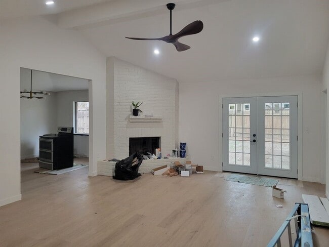 Building Photo - 12018 Woolford Dr