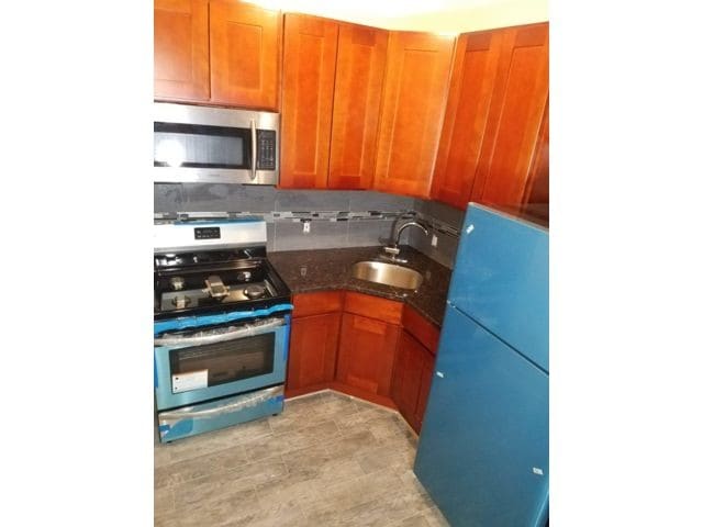 Primary Photo - 766 Miller Ave
