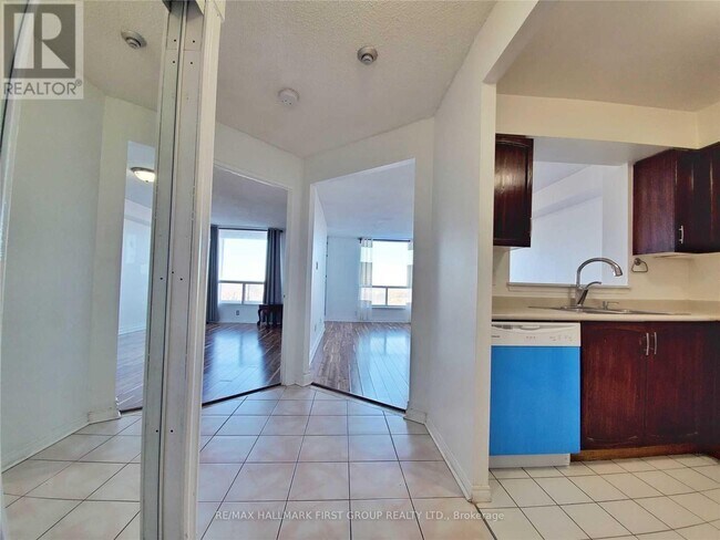 Photo du bâtiment - 480 McLevin Ave