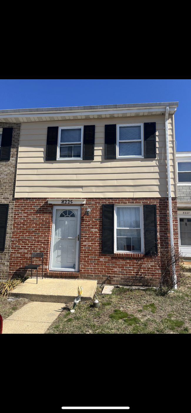 Foto del edificio - 8225 Averill Ct