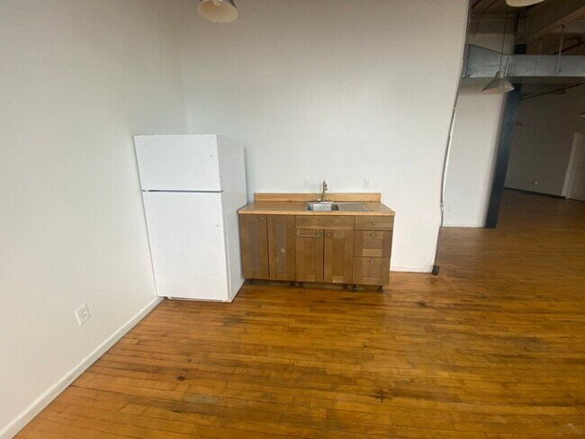 Foto del edificio - 1501 Kemper St
