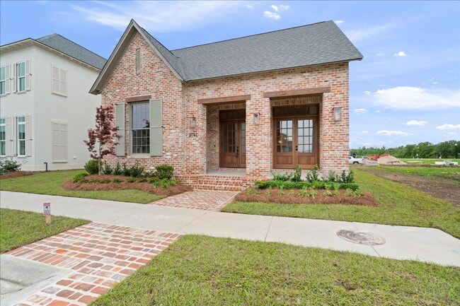 Building Photo - Elegant new construction in The Lakes at Harveston